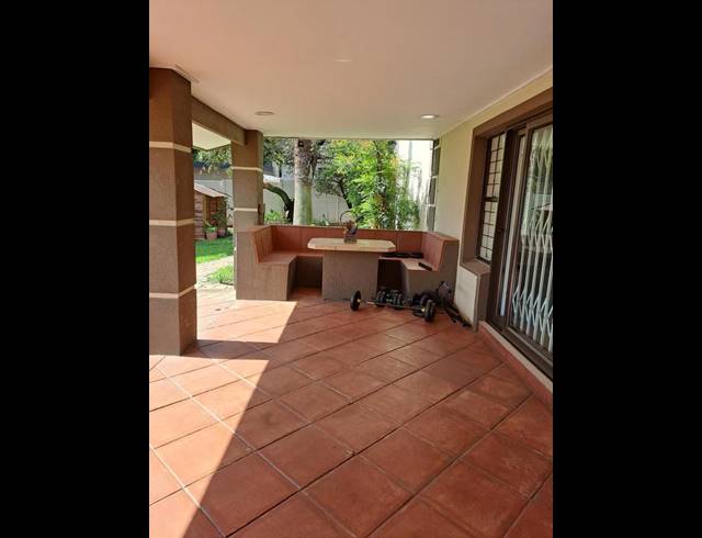 4 BEDROOM PROPERTY TO RENT IN WENDYWOOD